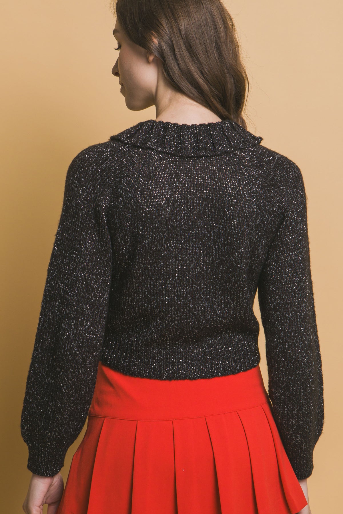 Short collard sweater — Black