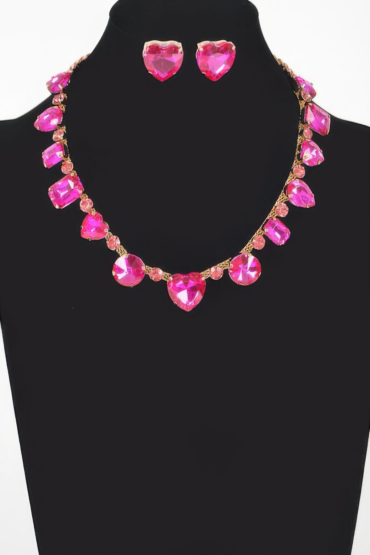 Stone Earring And Necklace Set