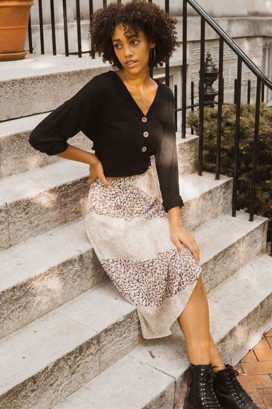 A Floral-print Woven Midi Skirt — Taupe