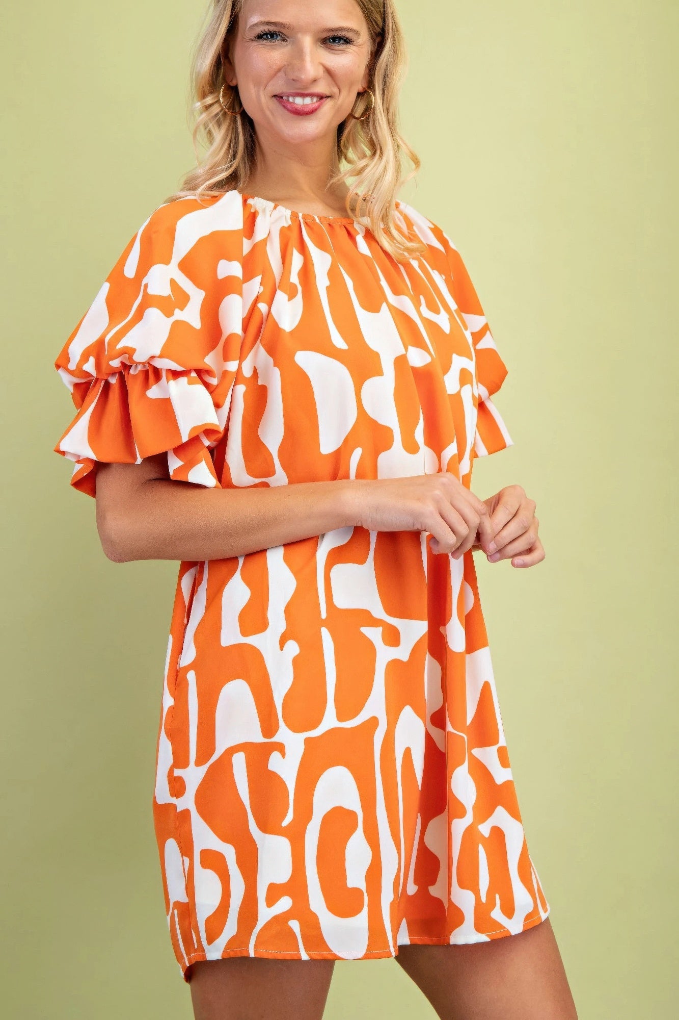 Geometric Print Loose Fit Mini Dress With Gathered Balloon Sleeves — Orange