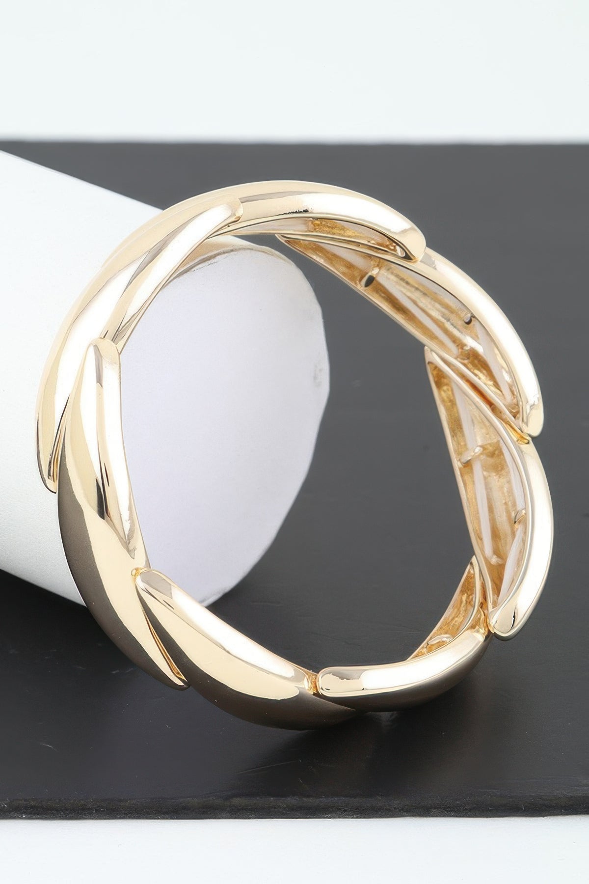 Shiny Overlapping Leaves Bracelet