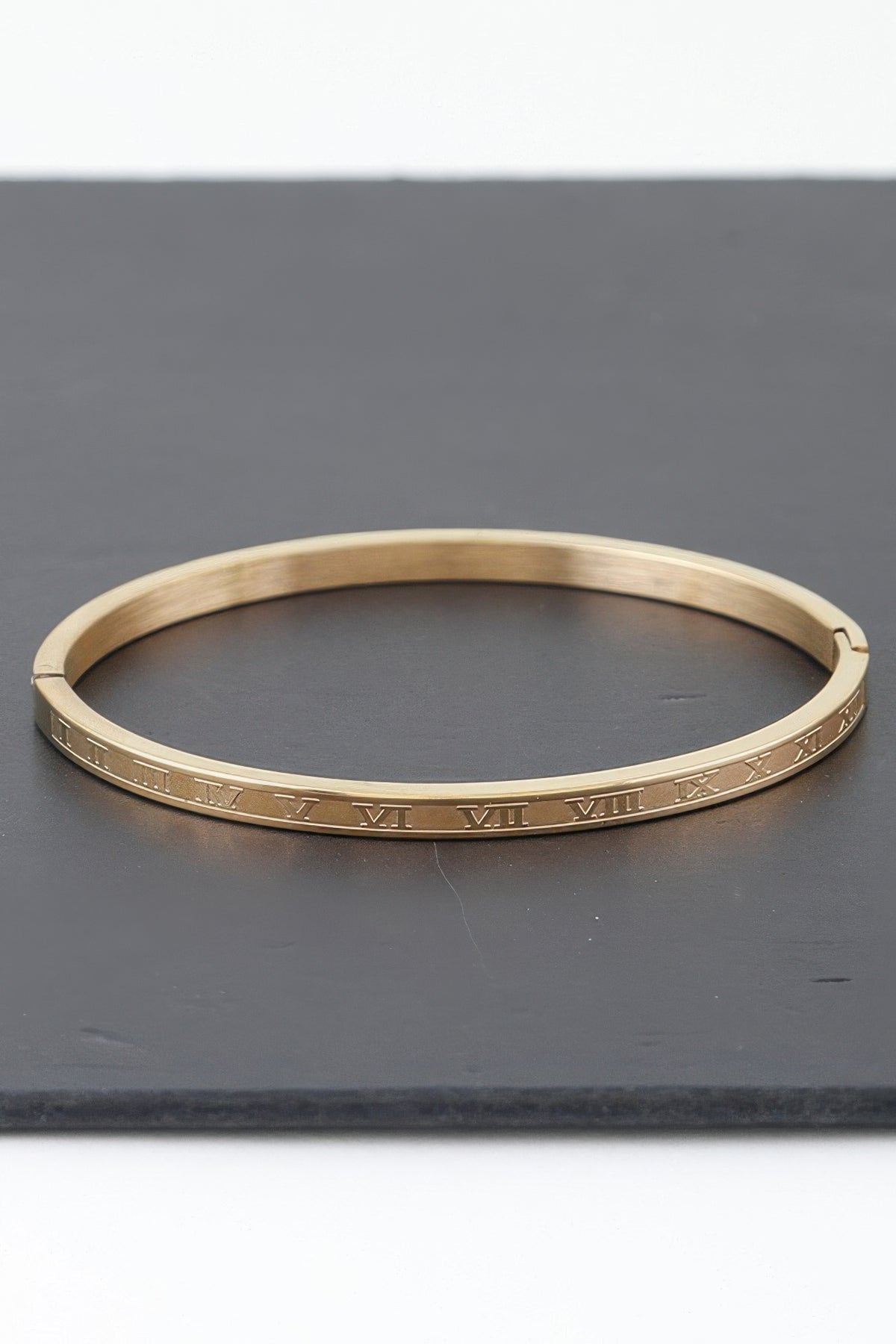 Thin Roman Numeral Bracelet