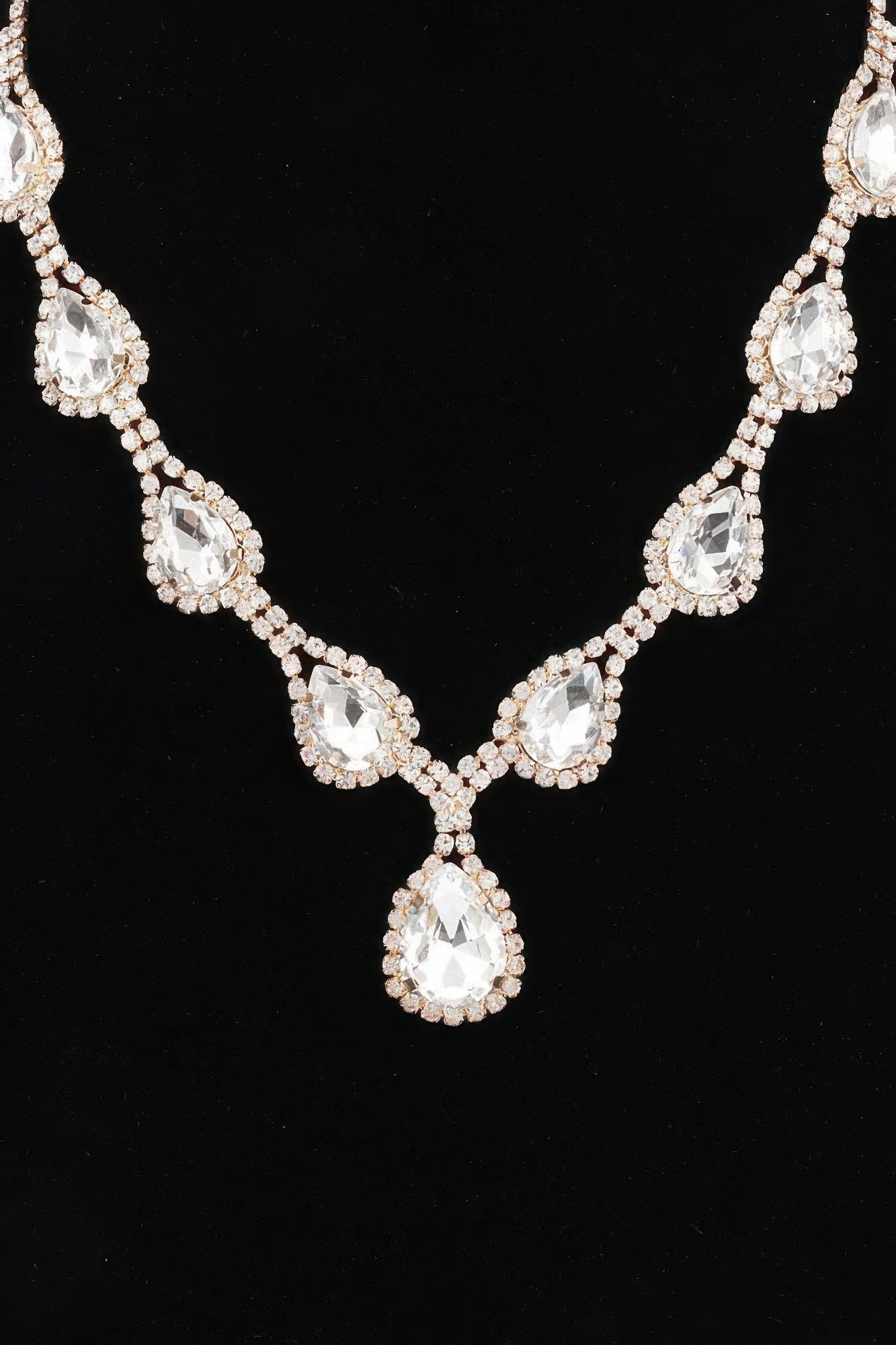 Rhinestone Necklace Set — Style 1