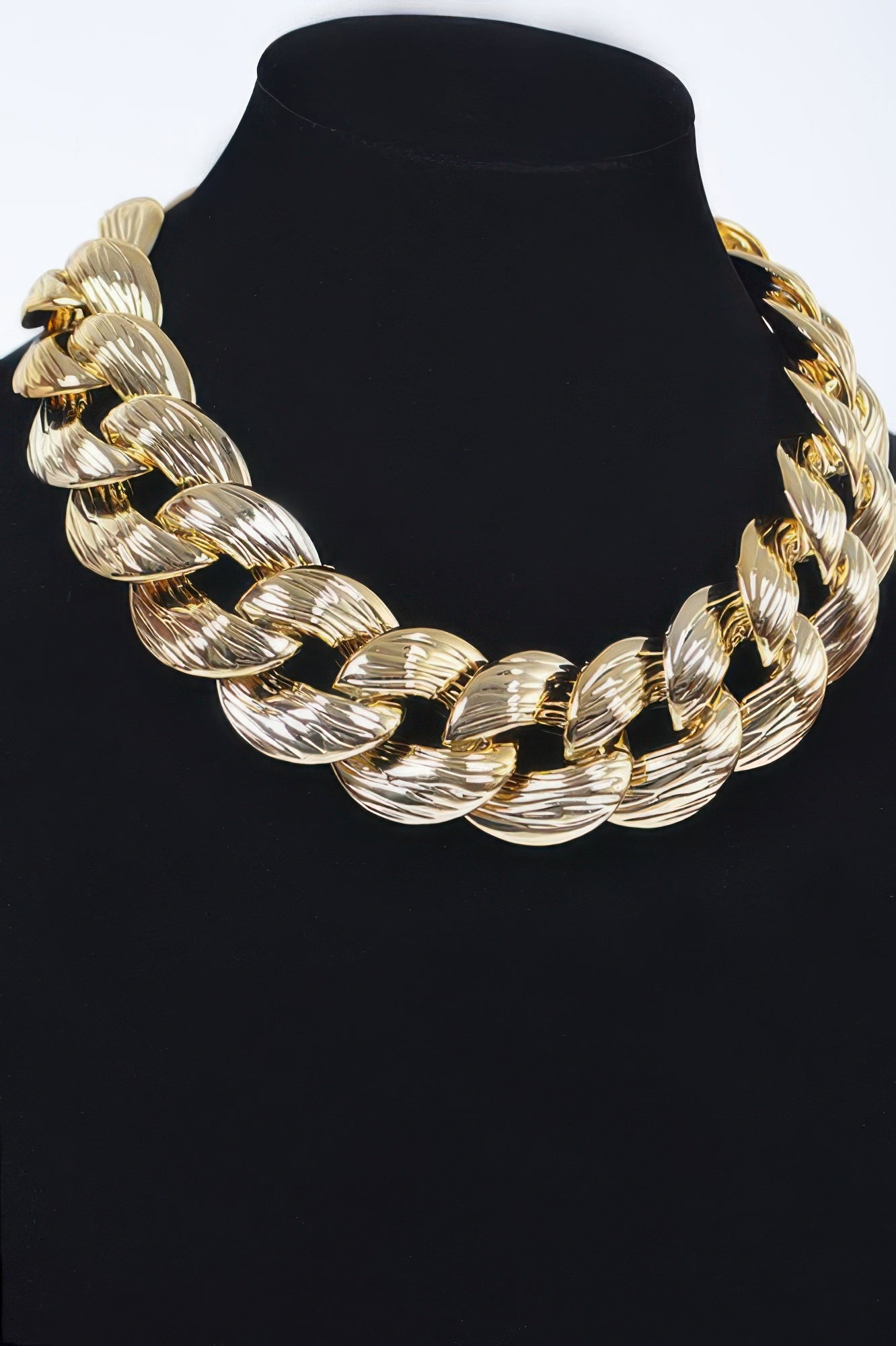 Oversized Chain Necklace